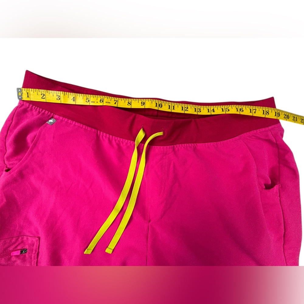 FIGS | Zamora jogger scrub pants | Shocking Pink | XXL | Excellent condition!! - Picture 6 of 7